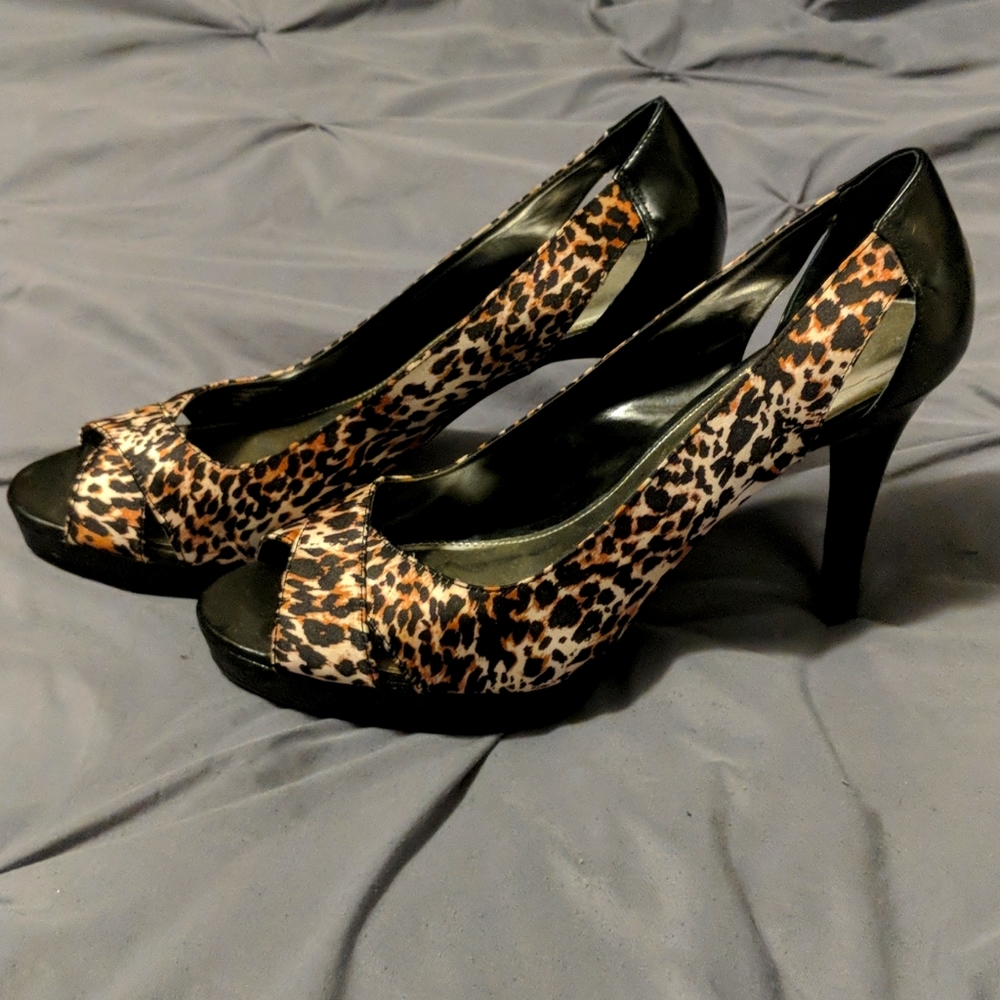 Cheetah print pumps